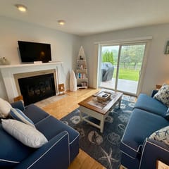 “HAPPY PLACE” – Spacious Ocean Edge Bayside w/ Pool, Tennis & Beach Access in Brewster, MA