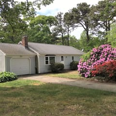 Brewster Village Retreat! With 3 BR, 2 Bath, 4 ACs, Sleep Sofa (Sleeps 6) close to Breakwater Beach.