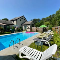 Sunny, Breezy Vacation Home with Private Pool - Just 1.9 Miles to Brewster Beach!