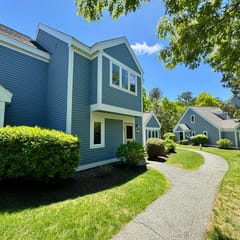 Cozy 2BR Ocean Edge townhouse with A/C, private patio, and resort living in Brewster.