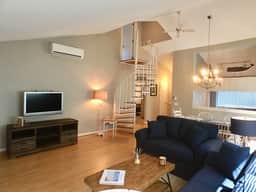 Fully Air Conditioned & Renovated with new furnishings, King Bed & Pool (Fees apply) - Image 2