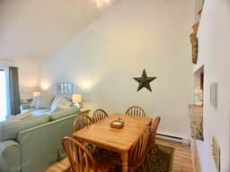 Nicely decorated and well maintained, upper-level apartment in Eaton Village offers golf course view - Image 5
