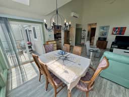 Spacious upper-level luxurious Endicott unit with golf access, just steps to Arbor pool and the Linx - Image 5