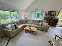 Lovely Susanna Village patio home with remodeled kitchen, central AC, has 2 bedrs and an open loft. - Image 5