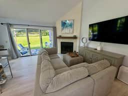 Wonderful Ocean Edge property in Brewster on beautiful Cape Cod with modern updated décor. - Image 5