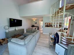 Wonderful Ocean Edge property in Brewster on beautiful Cape Cod with modern updated décor. - Image 4