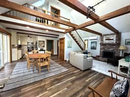 Charming Cape Cod home near Long Pond offers a quintessential vacation experience. - Image 5