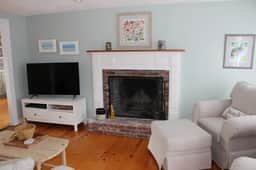 Renovated 4BR, 2BA Brewster home with A/C, deck, den, and game room. - Image 3
