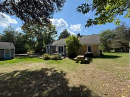 Discover your perfect getaway at this inviting, dog friendly, 4BR home minutes from the beach! - Image 4