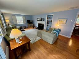 Peaceful Cape Cod retreat on a quiet cul-de-sac in scenic East Brewster. - Image 5