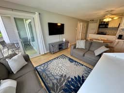 Renovated Fletcher Condo w/ Golf Views, Near Beaches & Trail, Sleeps 4 - Image 3