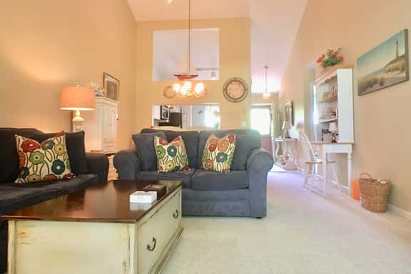 Beautifully Furnished and Decorated Upper-Level Eaton Condo in Ocean Edge on Cape Cod! - Image 1