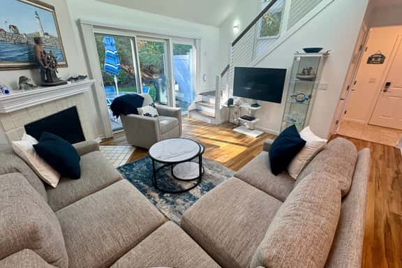 This Howland Circle condo embodies a harmonious blend of beauty, airiness, and brightness. - Image 1