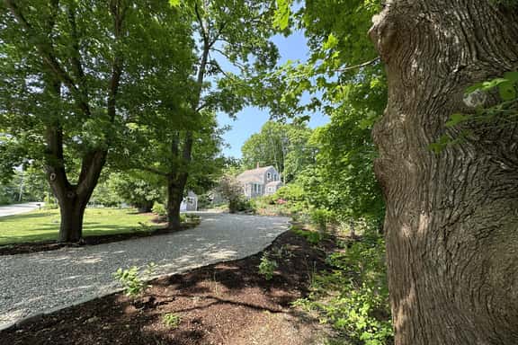 Classic Cape Bungalow less than a mile to Paine's Creek Beach & Dog Friendly! - Image 1