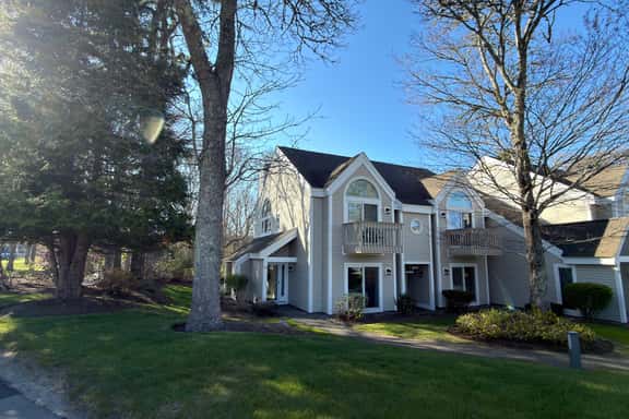 NEW for 2026 - Endicott 3BR 3BA End-Unit Steps from the Arbor Pool! - Image 1