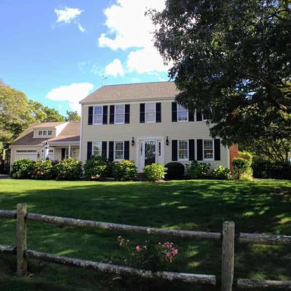 Walk to Pleasant Street Beach, Renovated, Central AC, King Bed!!! - Image 1