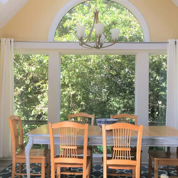 Well decorated luxury garden apartment with 3 private decks and spectacular golf course views! - Image 1