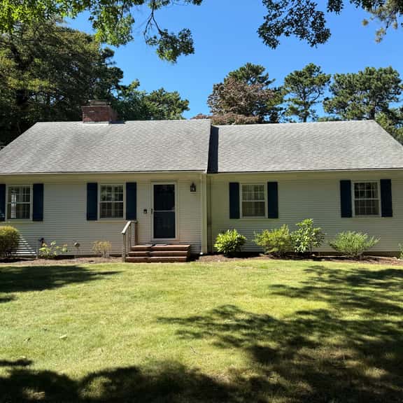 Peaceful Cape Cod retreat on a quiet cul-de-sac in scenic East Brewster. - Image 1