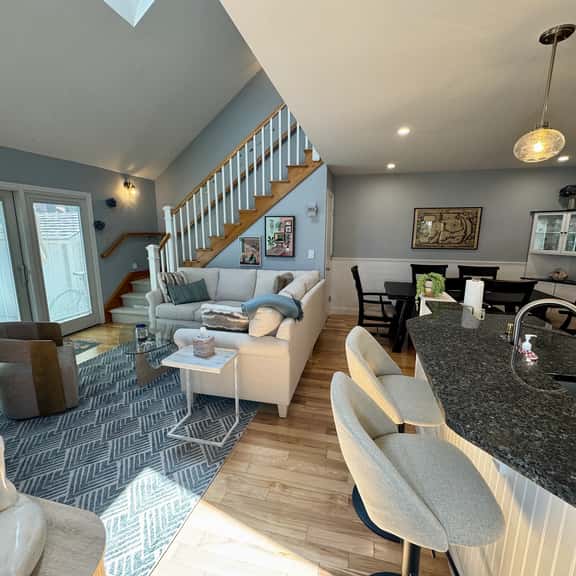 Renovated Ocean Edge townhouse with loft, patio, pools, and near beaches & Rail Trail. - Image 1