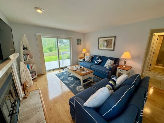 “HAPPY PLACE” – Spacious Ocean Edge Bayside w/ Pool, Tennis & Beach Access in Brewster, MA - Image 4
