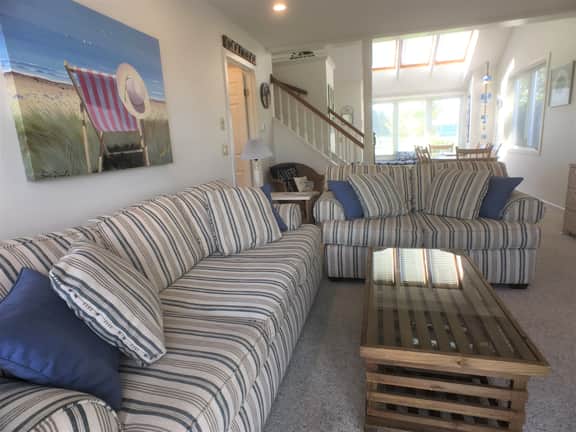 Mariner Court residence with central AC, access to the Association Beach, Tennis, and Pool. - Image 2