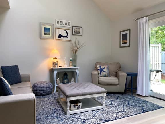 Howland Village townhouse with GOLF & POOL located just a few minutes' walk from Pools and Fitness. - Image 2