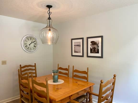 Howland Village townhouse with GOLF & POOL located just a few minutes' walk from Pools and Fitness. - Image 4