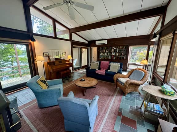 Wonderful Pond Front property deep in the heart of Brewster, private, spacious and unique! - Image 4
