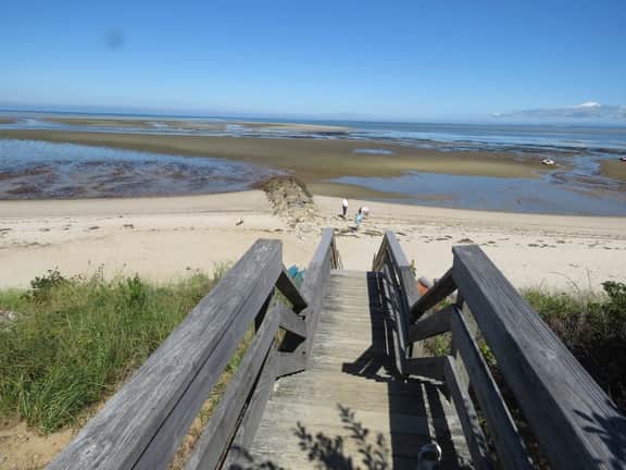 On the North Side of 6A in Brewster, just a stone's throw away from the picturesque Cape Cod Bay. - Image 4