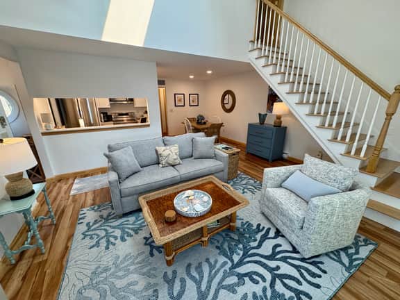 Modern Ocean Edge Townhome | King Loft + Optional Pool Passes - Image 2