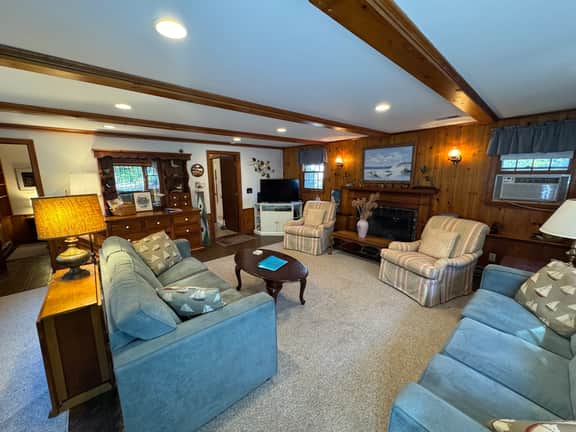 Charming 3BR Brewster Cottage—½ mi to Beach & Walk to Main Street! - Image 3