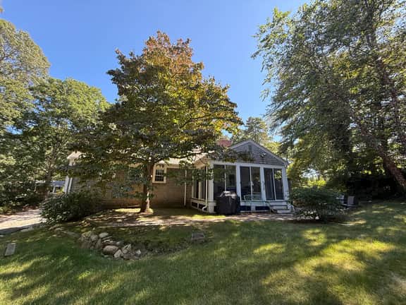 Peaceful Cape Cod retreat on a quiet cul-de-sac in scenic East Brewster. - Image 2