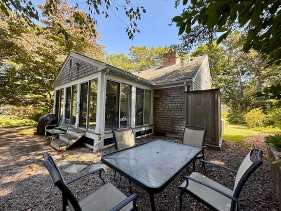 Peaceful Cape Cod retreat on a quiet cul-de-sac in scenic East Brewster. - Image 3