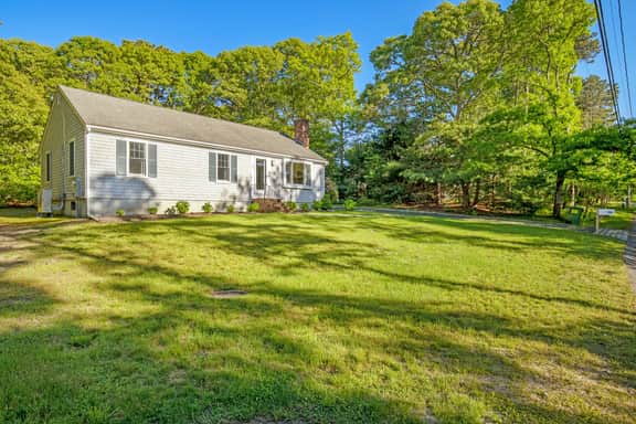 3BR,1.5BA with Ductless AC & Pet Friendly minutes from Punkhorn Parklands and Paines Creek Beach! - Image 5