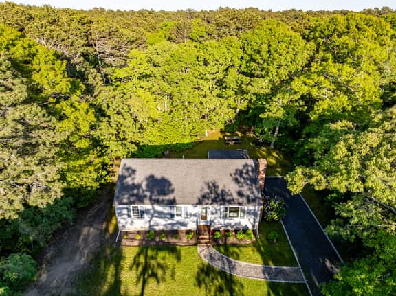 3BR,1.5BA with Ductless AC & Pet Friendly minutes from Punkhorn Parklands and Paines Creek Beach! - Image 4