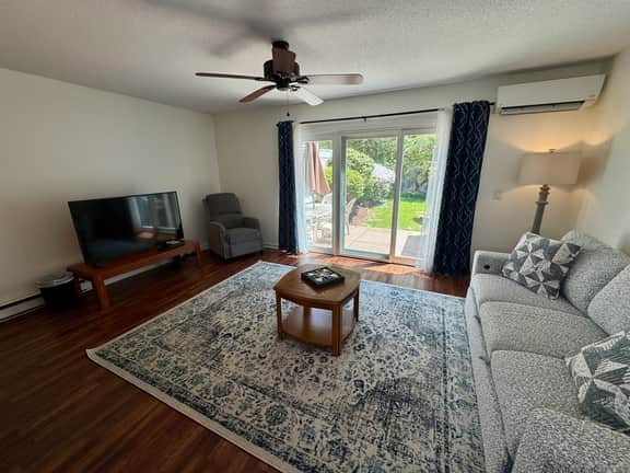 Cozy 2BR Ocean Edge townhouse with A/C, private patio, and resort living in Brewster. - Image 2