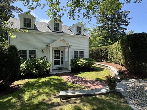 NEW for 2026 - Historic Main Street Carriage House with Waterview in the heart of Brewster! - Image 3