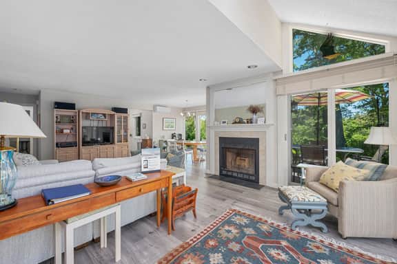 3BR3BA Centrally Located Ocean Edge Lower Level Endicott Unit, Minutes to Pools & CC Rail Trail! - Image 3