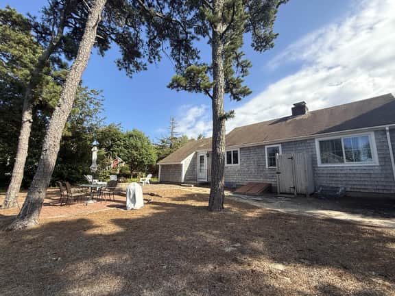 2BR 1BA Quintessential Cape Cod Beach Budget Getaway! - Image 5