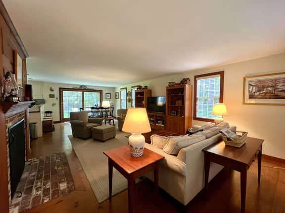 NEW FOR 2026 - 3BR, 2BA Secluded & Spacious near Saints Landing Beach! - Image 4