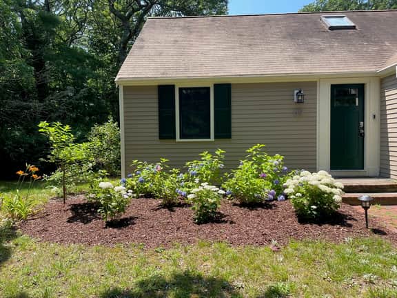"Seaquester" Cottage: Your Charming Dog-Friendly Brewster Escape – Golf and Beaches Minutes Away! - Image 2
