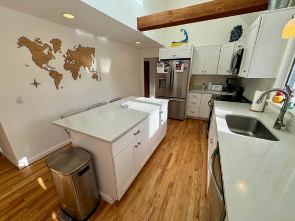 NEW for 2026 Minutes to Beaches, Brewster Favorites & Dog Friendly! - Image 4