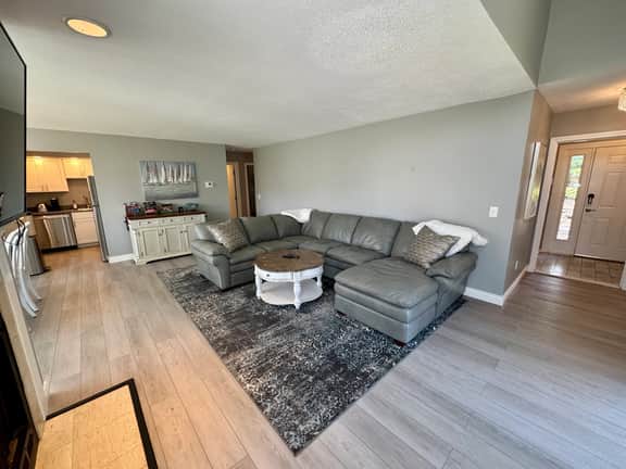 Charming 3BR Edinborough retreat at Ocean Edge with golf views and nearby beaches. - Image 4