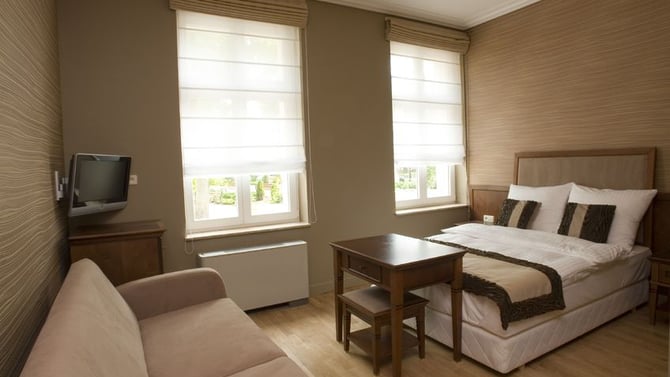 Which Window Treatments are Right for Your Cape Cod Vacation Rental